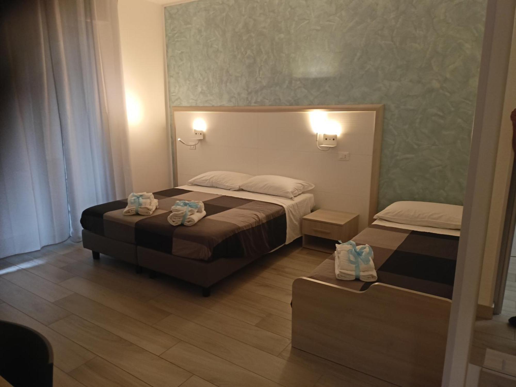 La Dea Rooms Феррара Екстер'єр фото