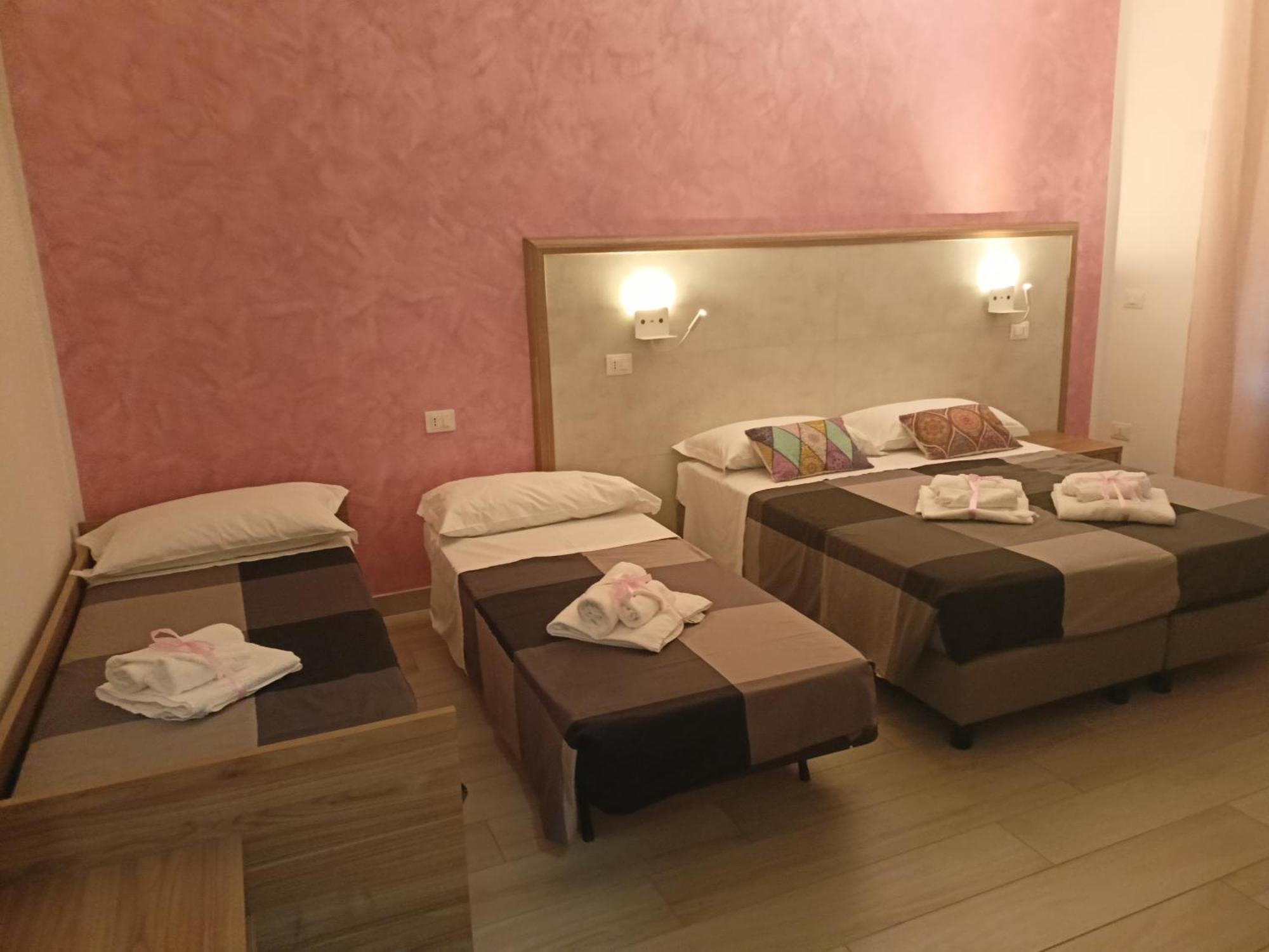 La Dea Rooms Феррара Екстер'єр фото